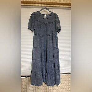 NWOT tea n rose tiered chambray denim midi dress with puff sleeves